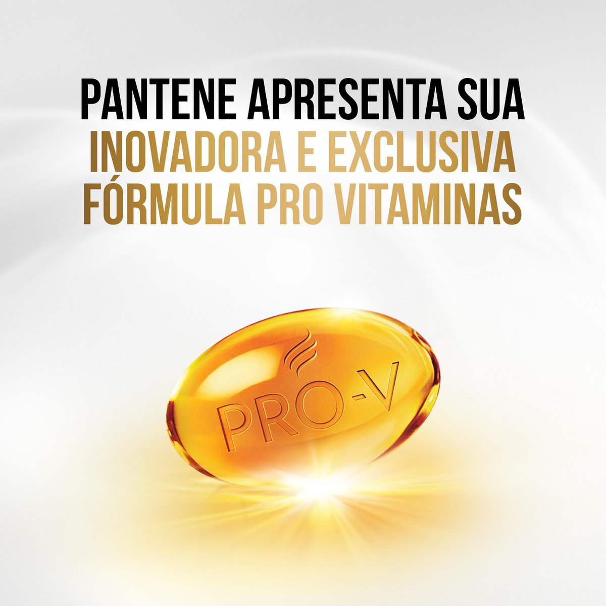 Close na cápsula Pro-V e efeito de brilho do condicionador Pantene