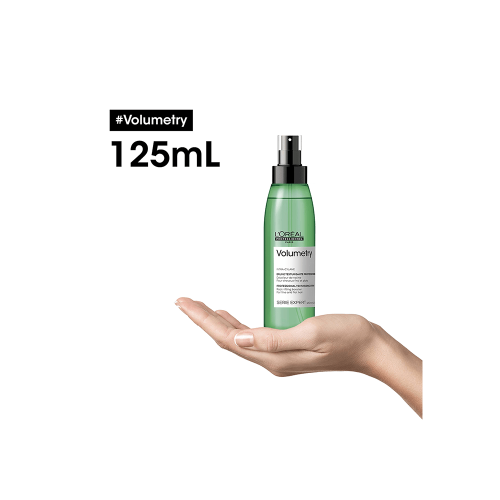 Spray Volumetry 125ml na mão mostrando tamanho e embalagem