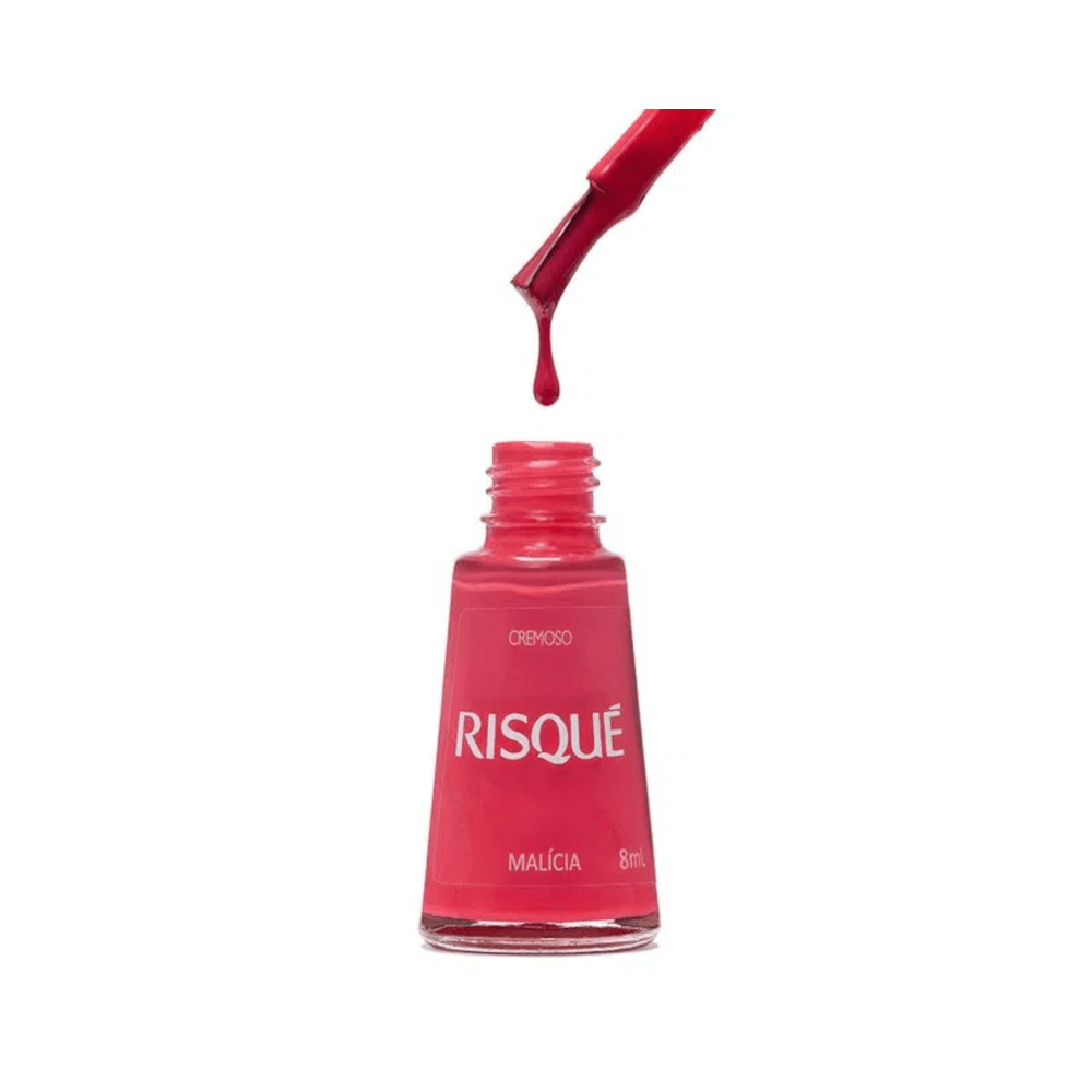 Esmalte Risqué Malícia aberto com pincel pingando esmalte