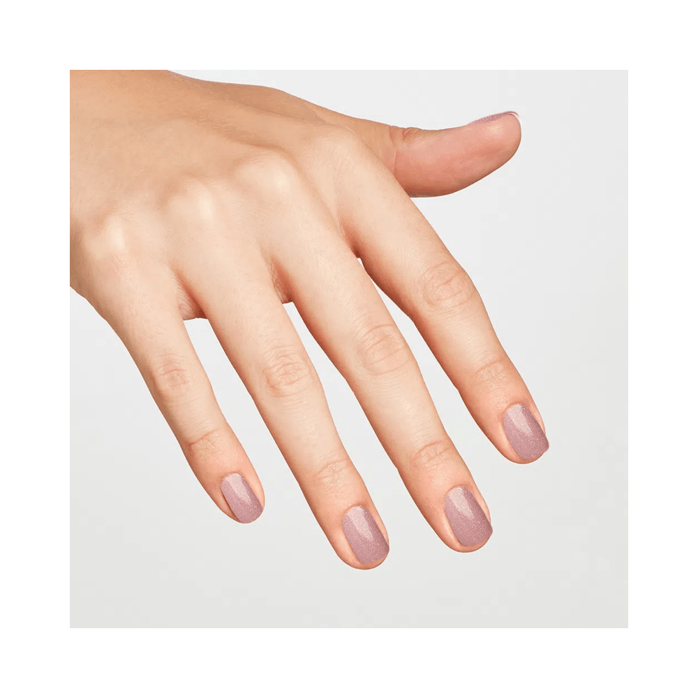 Unhas pintadas com OPI Xbox Quest For Quartz mostrando brilho uniforme