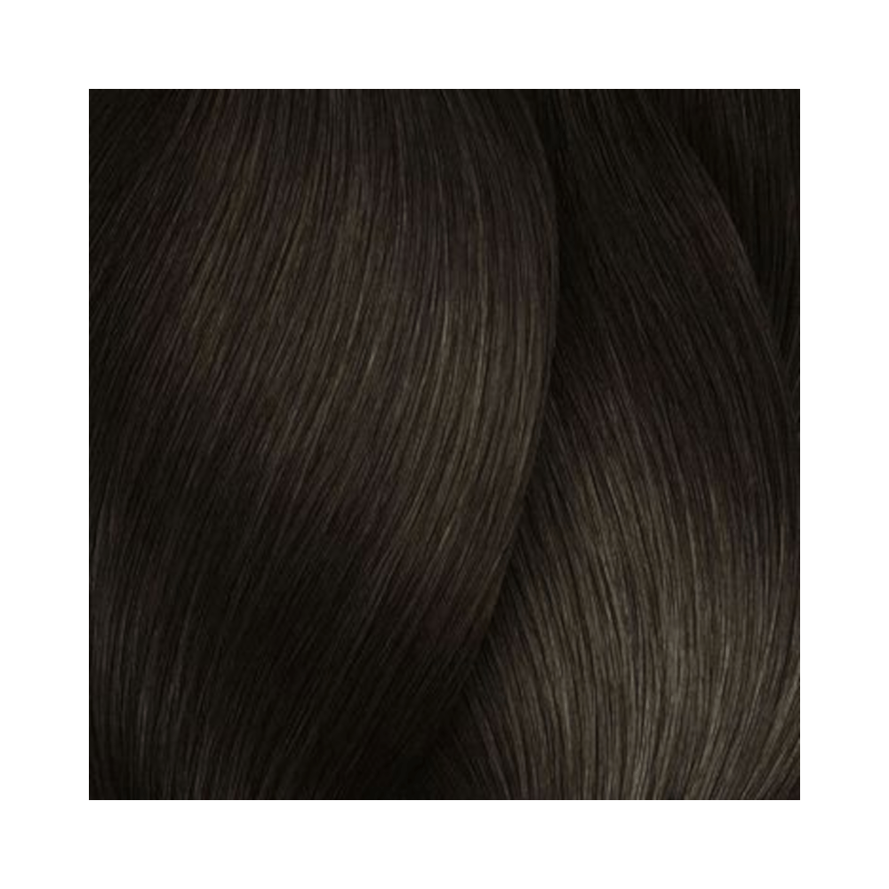 Amostra de cabelo louro escuro nível 6 com brilho