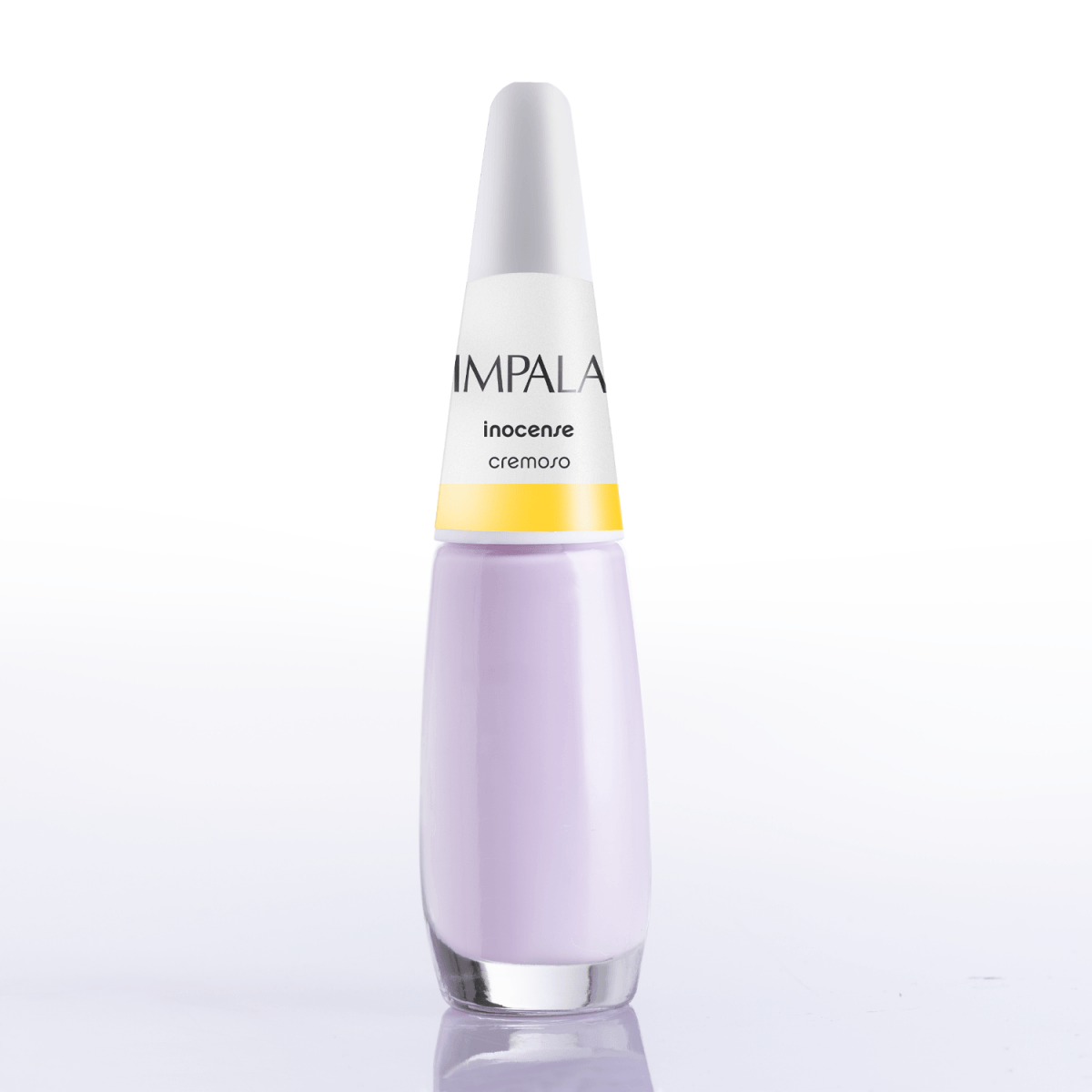 Frasco do esmalte Impala Inocense em fundo branco