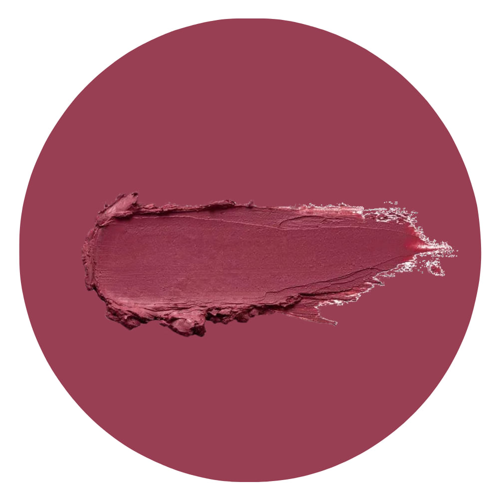 Amostra da cor Sinful Red mostrando textura cremosa e acabamento matte