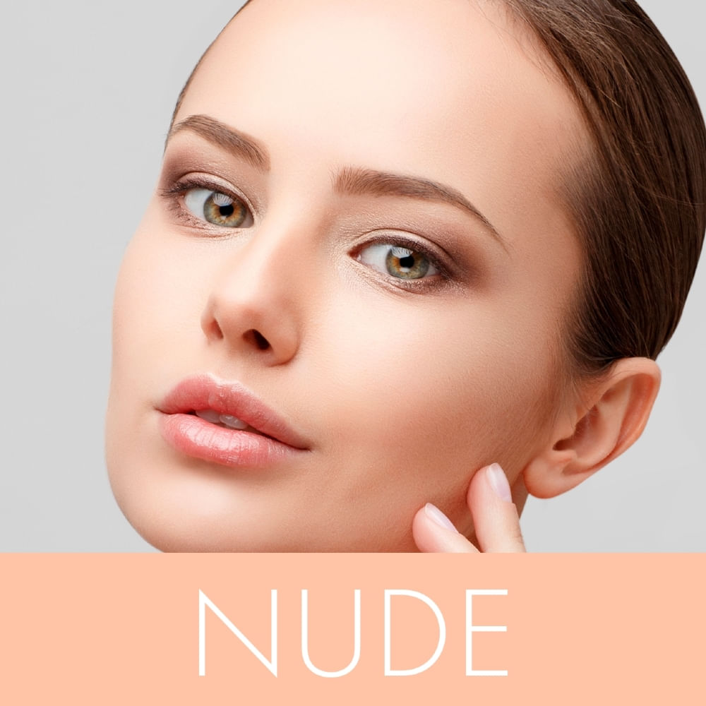 Aplicação do Pó Compacto Makiê HD Nude mostrando acabamento natural