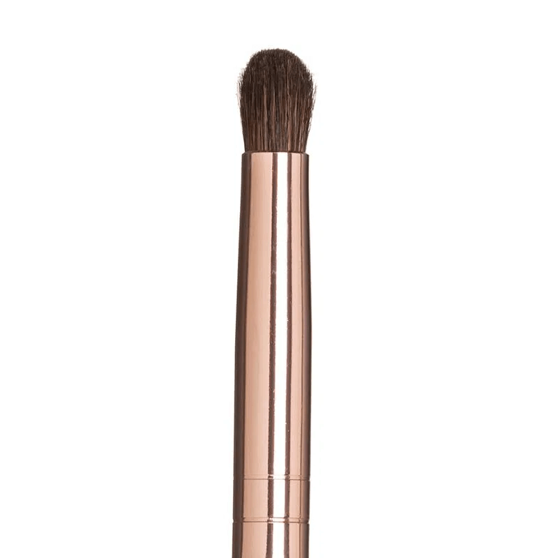 Close nas cerdas do Pincel Ricca Rose Gold Esfumar Pequeno