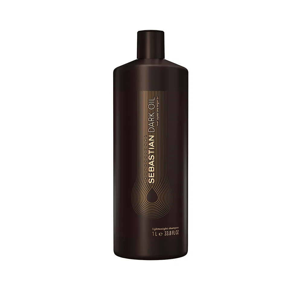 Frasco do Shampoo Sebastian Dark Oil 1000ml em fundo branco