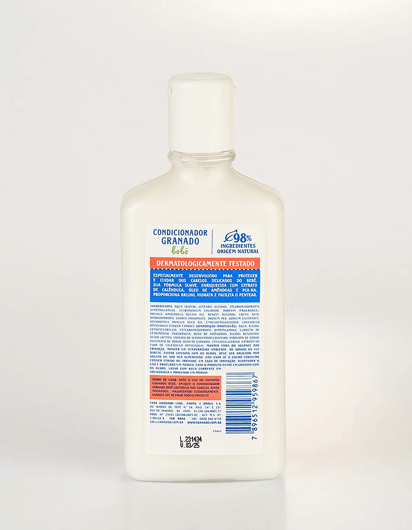 Verso da embalagem com informações e ingredientes