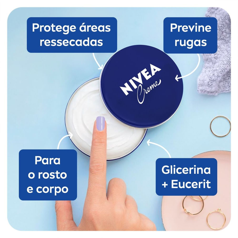 Creme NIVEA 56g aberto com dedo aplicando o creme branco, destacando textura cremosa