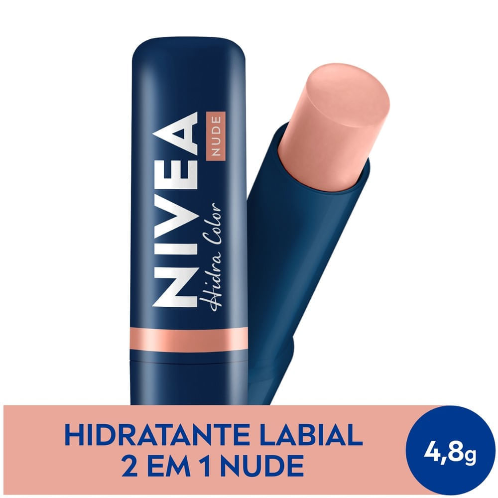 Bastão do protetor labial aberto exibindo a cor nude