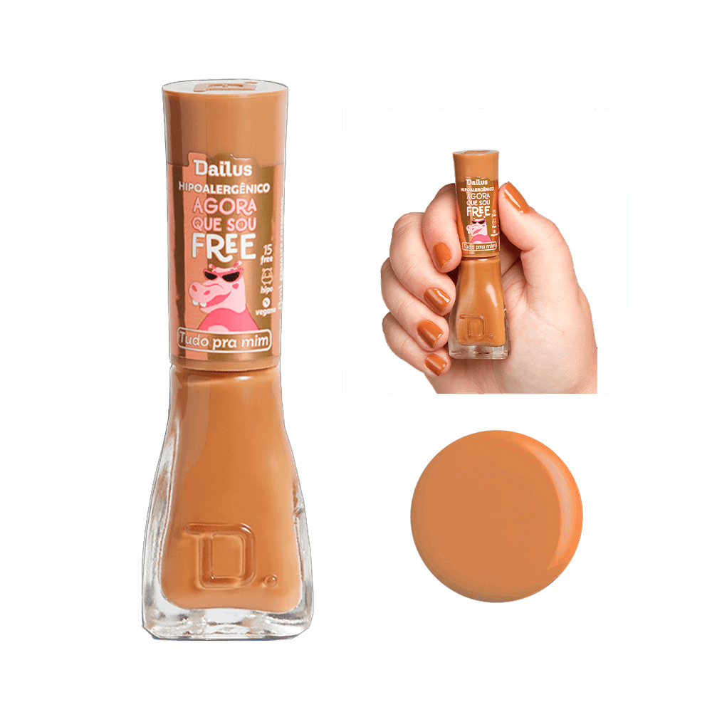 Esmalte Dailus Agora Que Sou Free Tudo P/Mim frasco em fundo branco com amostra da cor caramelo