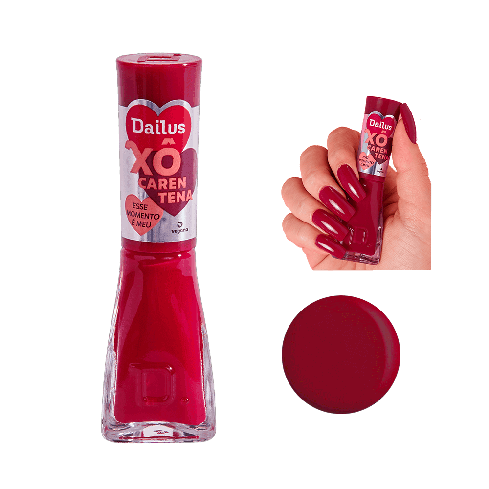 Esmalte Dailus Xô Carentena cor 'Esse Momento é Meu' em frasco com tampa vermelha, mostra embalagem e unhas pintadas