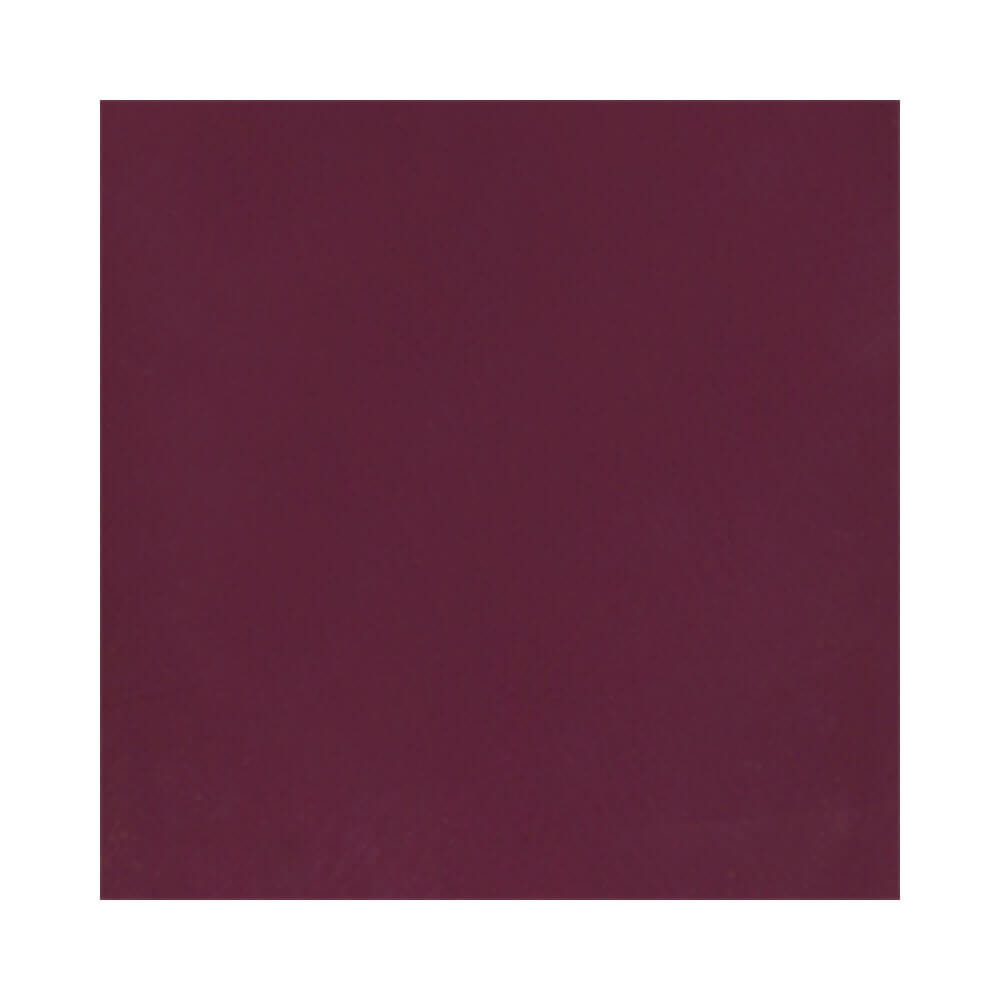 Cor do esmalte Anita Peça Coringa em tom roxo fechado e uniforme