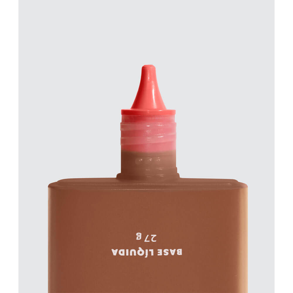 Detalhe do aplicador preciso da Base Dailus Cover Fix D10 com tampa rosa