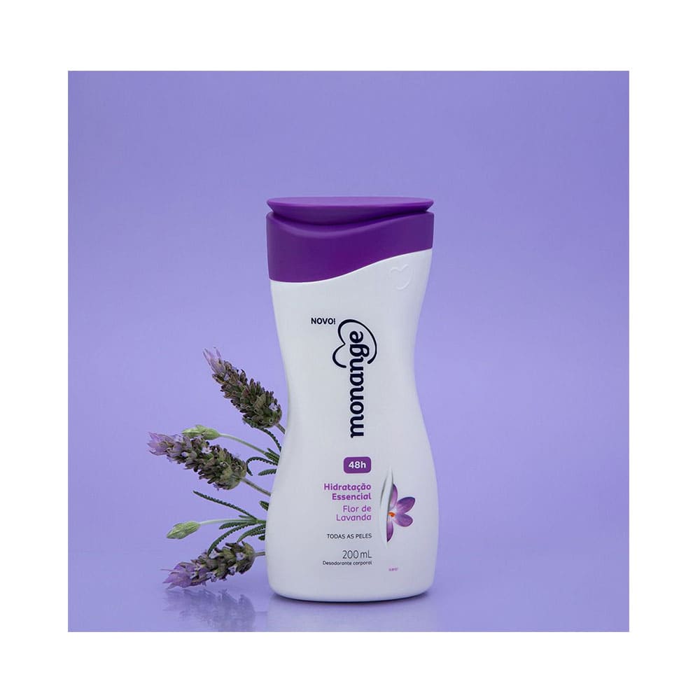 Frasco Monange com flores de lavanda ao fundo