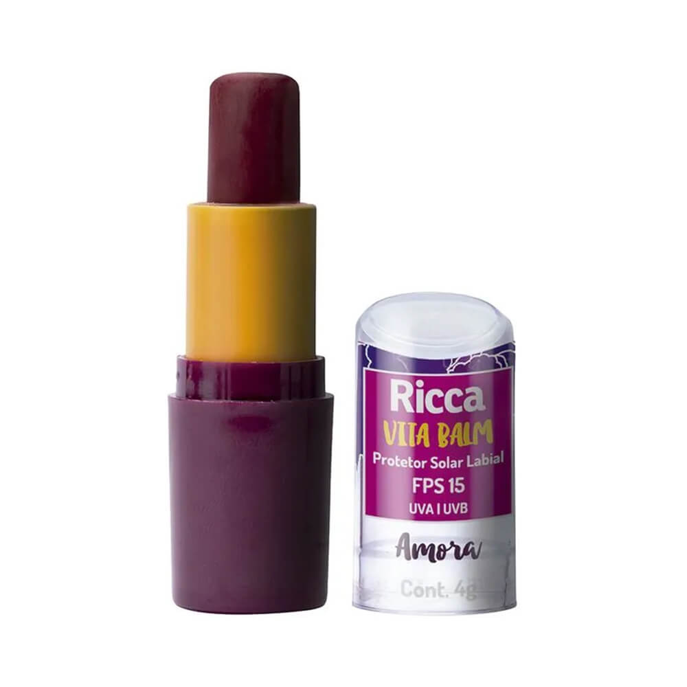 Bastão do protetor labial Ricca Vita Balm com tampa removida