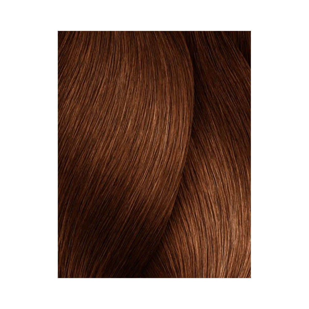 Close em mechas castanho avermelhado brilhante - resultado da cor 6.45