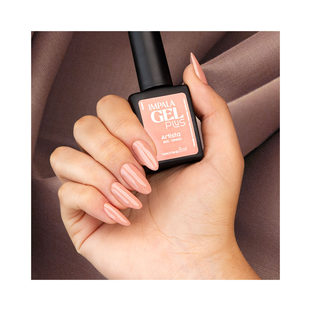 Unhas pintadas com Esmalte Impala Gel Plus Artista mostrando brilho e uniformidade