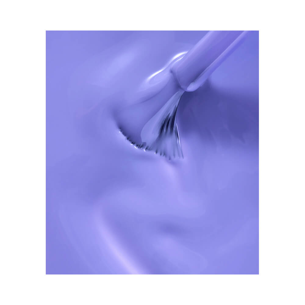 Close do pincel do esmalte Dailus Violet Vibe mostrando textura cremosa