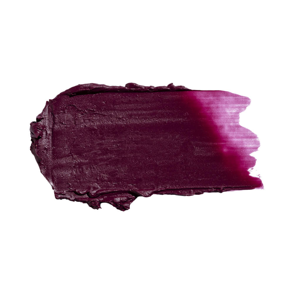 Swatch da cor Plum Pop mostrando alta pigmentação e acabamento acetinado
