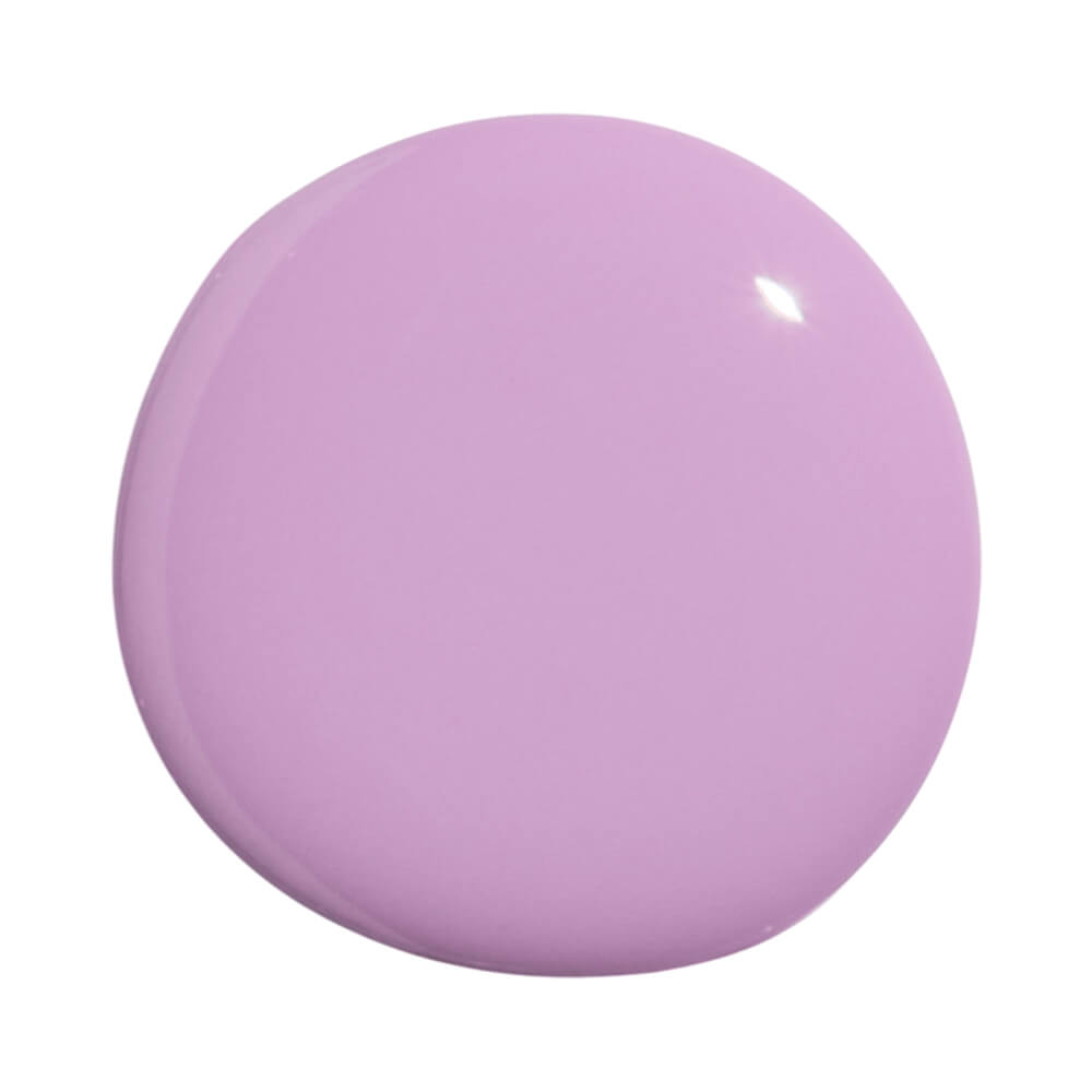 Gota do esmalte Lavander mostrando cor lilás claro cremosa com brilho