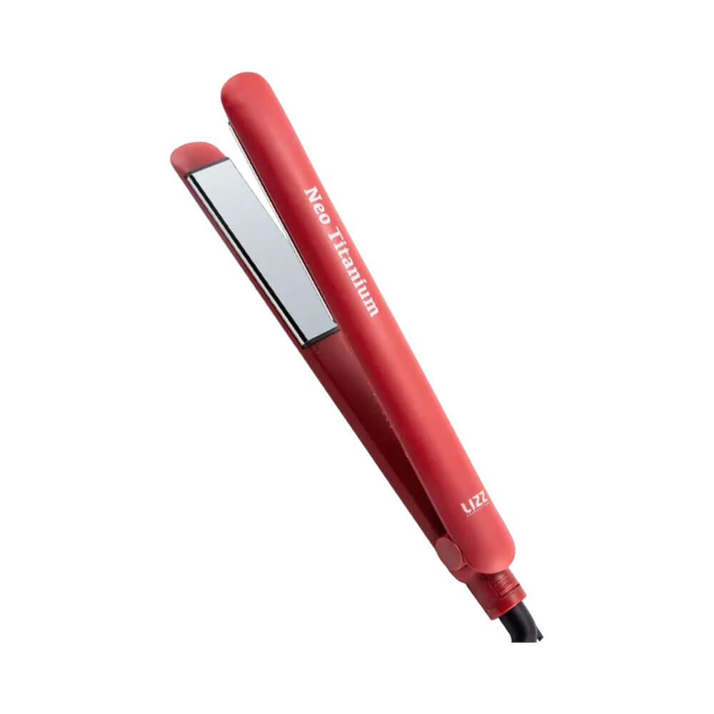 Chapa Lizz Neo Titanium vermelha vista em ângulo sobre fundo branco