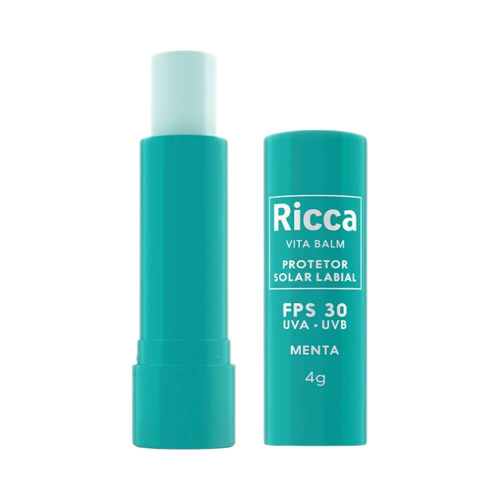 Protetor Solar Labial Ricca Menta FPS30 aberto mostrando o bastão labial