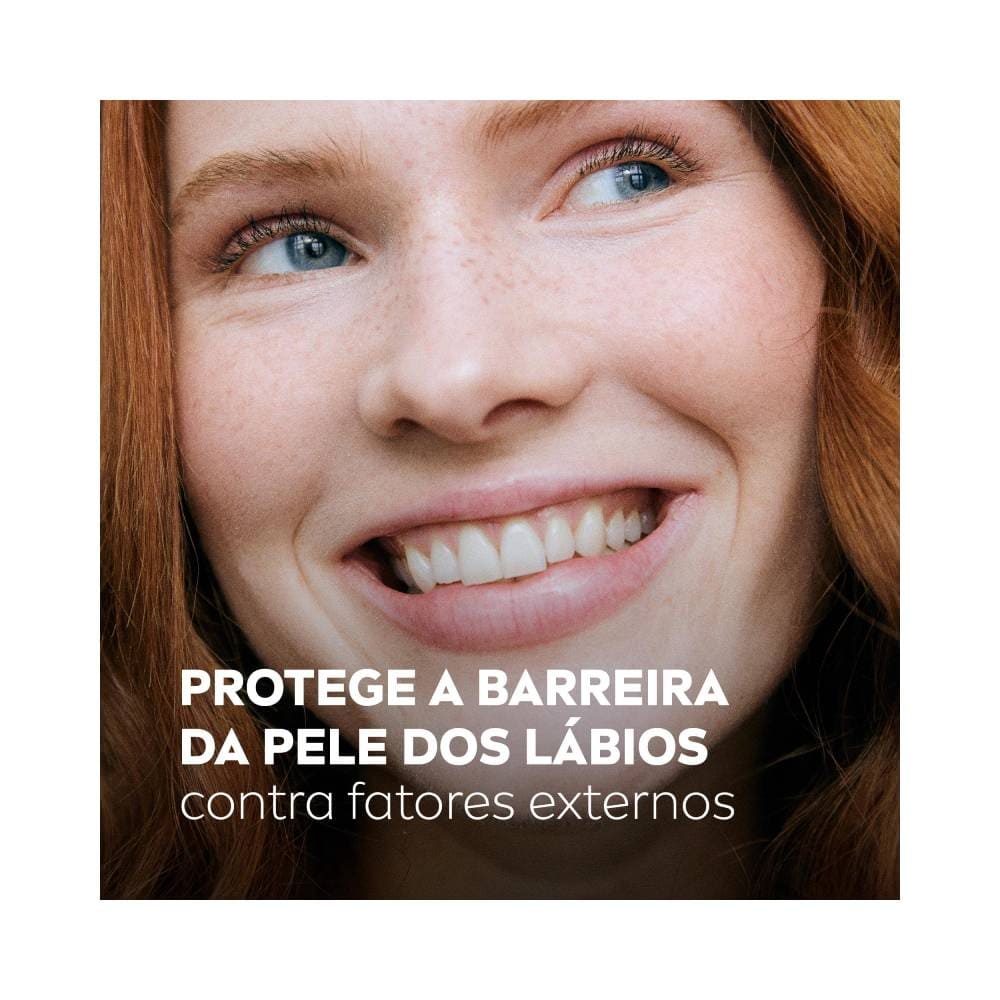 Ingredientes naturais do protetor labial NIVEA Med Repair manteiga de karité e óleos