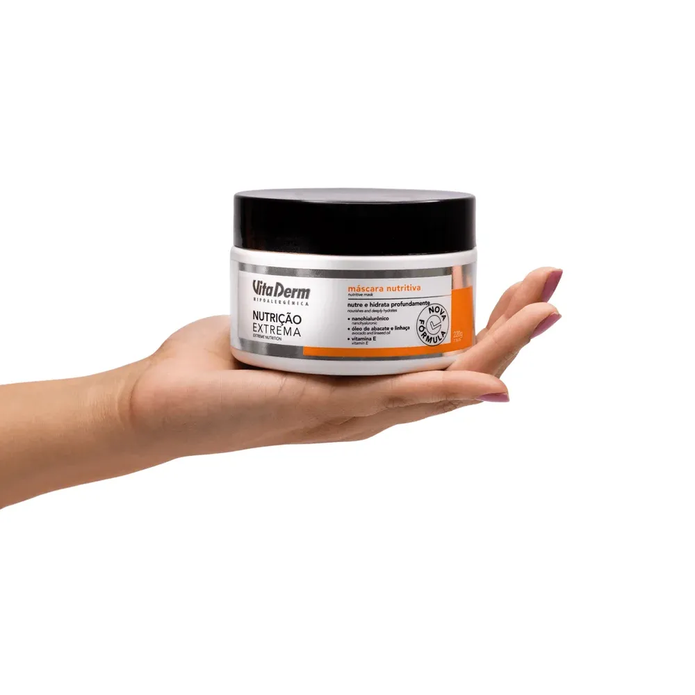 Máscara Vita Derm Nutrição Extrema 220g destacando benefícios no rótulo
