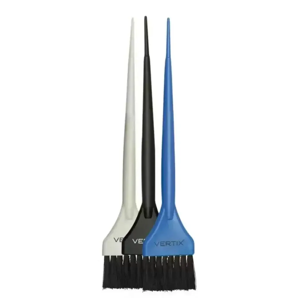 Detalhe do cabo ergonômico com ponta separadora de mechas