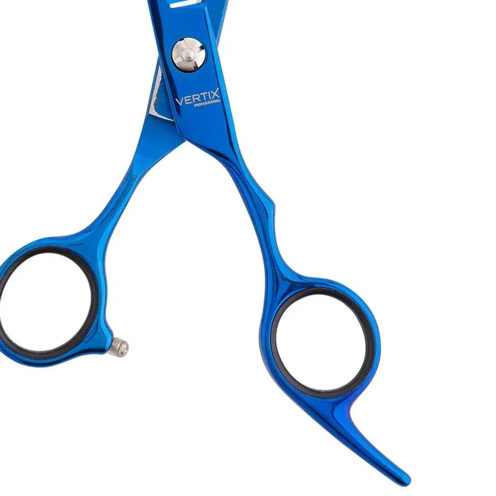 Detalhe do cabo ergonômico e amortecedor de impacto da tesoura Vertix