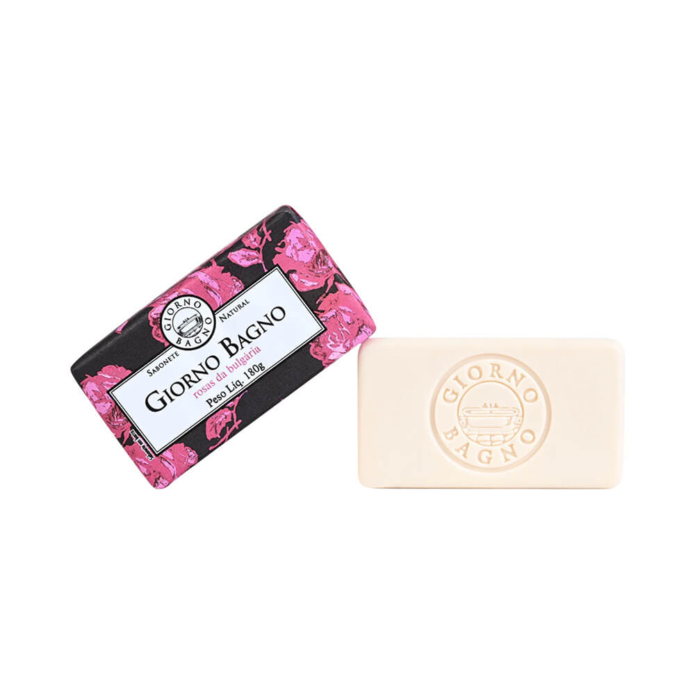 Sabonete Giorno Bagno Rosas da Bulgária 180g fora da embalagem mostrando textura cremosa e relevo da marca
