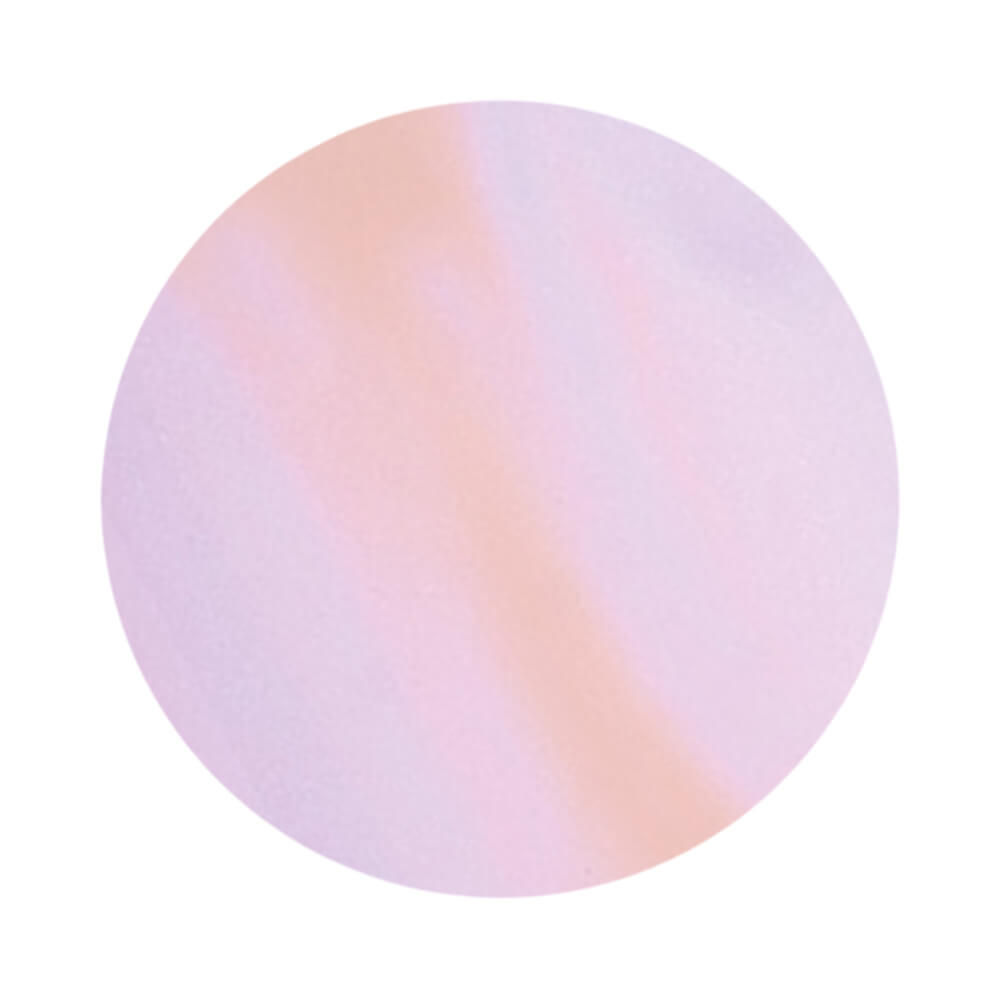 Imagem circular mostrando a cor perolada rosa claro e lilás do esmalte