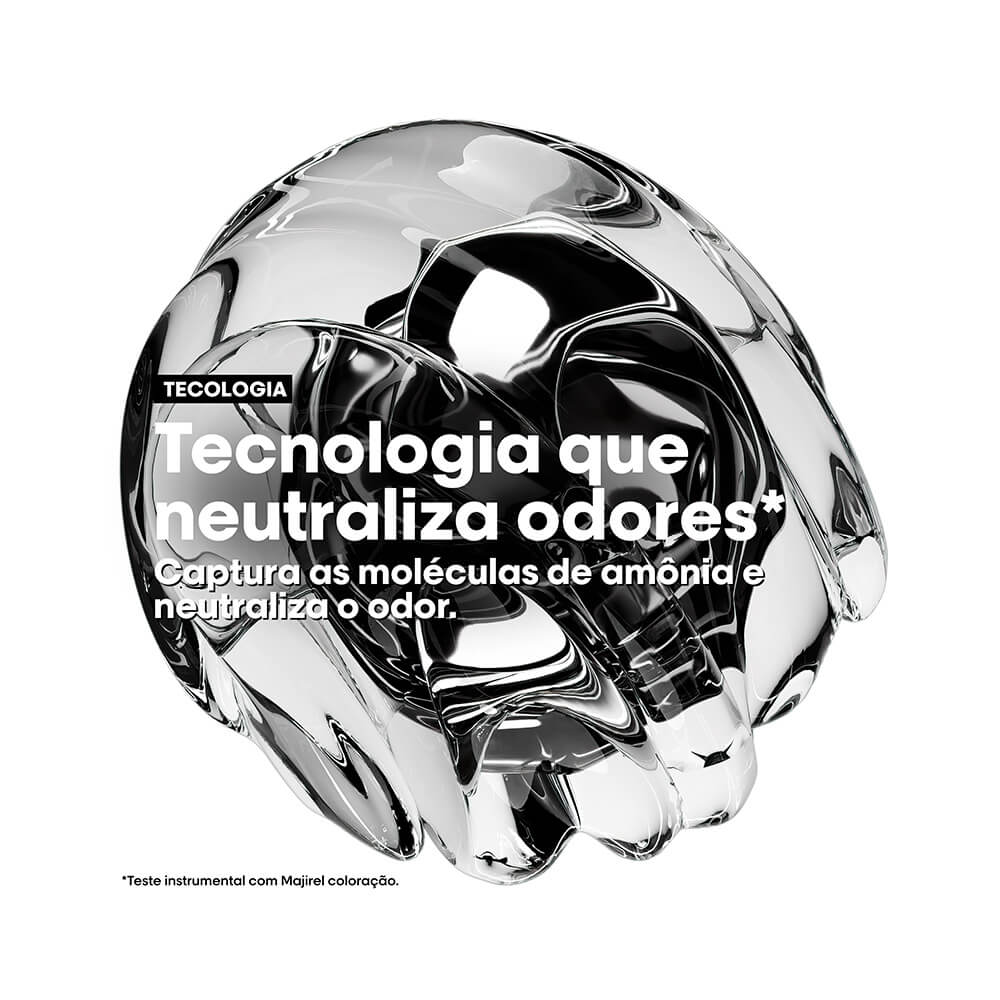 Esfera metálica demonstrando tecnologia de neutralização de odores da coloração L'Oréal Professionnel Majirel