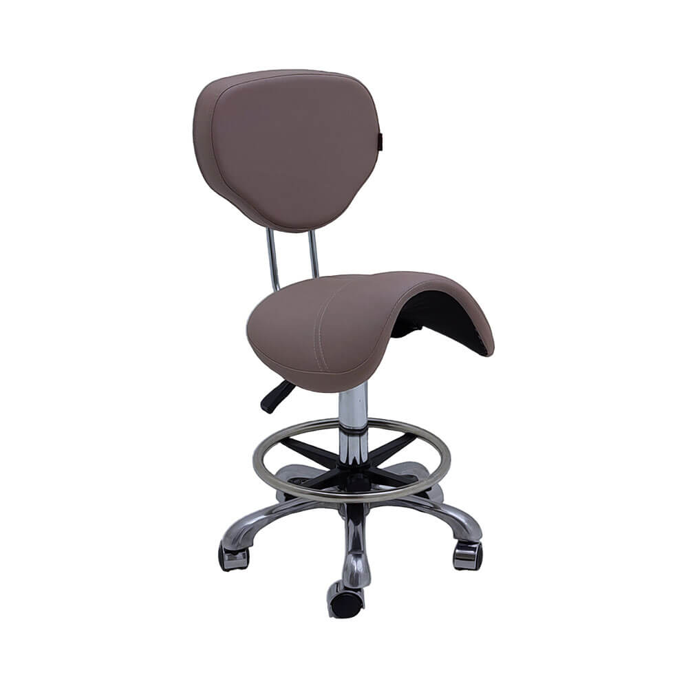 Mocho ergonômico Terra Santa Sela com encosto bronze, assento em formato sela com base cromada e rodízios