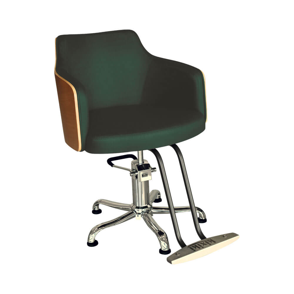 Cadeira Kixiki Nature 3167 com assento e encosto estofados em tecido verde escuro, estrutura lateral em madeira clara, base cromada com cinco apoios e regulagem hidráulica.