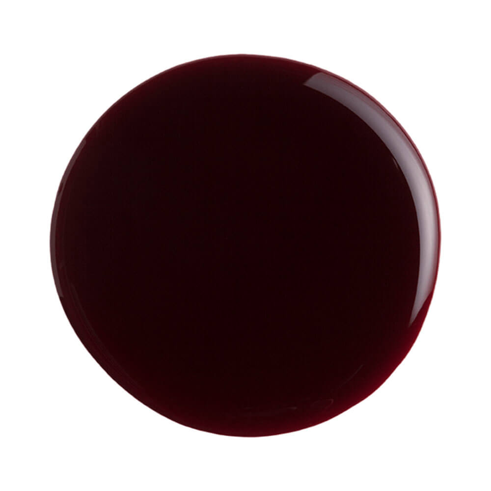 Detalhe da cor vinho intenso do esmalte Anita Modo Avião