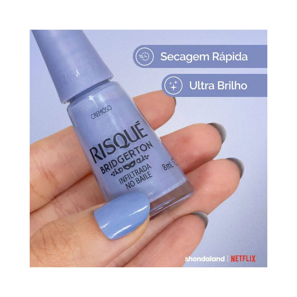 Unhas pintadas com Esmalte Risqué Bridgerton Infiltrada no Baile mostrando alta durabilidade