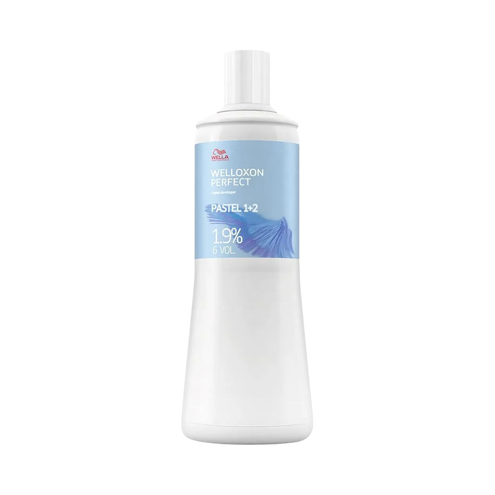Água Oxigenada Wella Welloxon Perfect 1.9% 6 Volumes 1L embalagem branca com rótulo azul claro