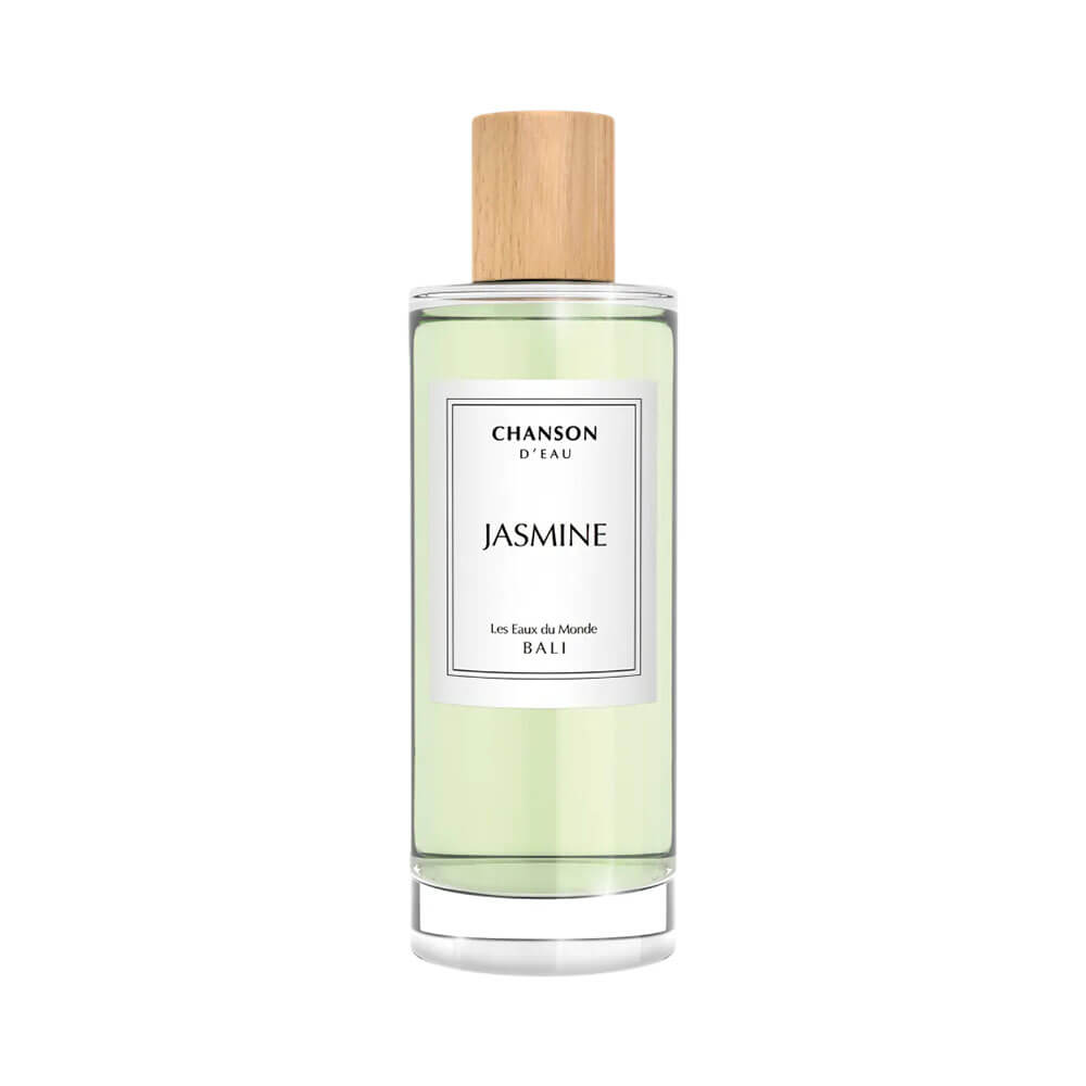 Frasco transparente com líquido verde claro e tampa de madeira clara do Eau De Toilette Chanson d'Eau Jasmine 100ml