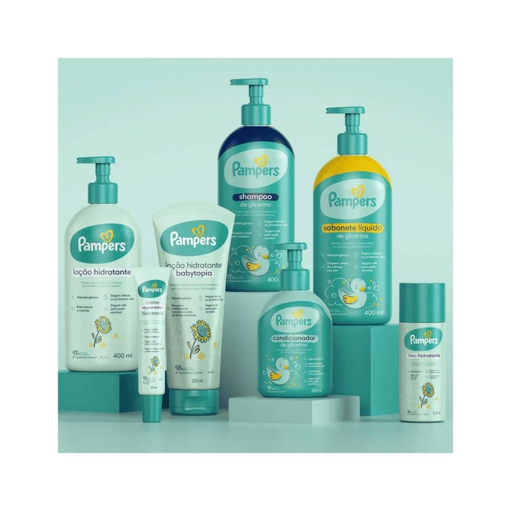 Linha de produtos Pampers incluindo shampoo de glicerina e loções hidratantes