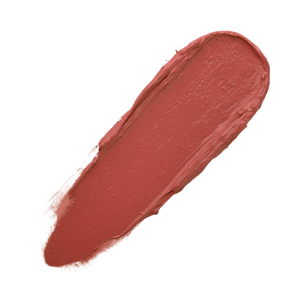 Textura cremosa do batom hidratante Payot cor Nude 02 aplicada em fundo branco.