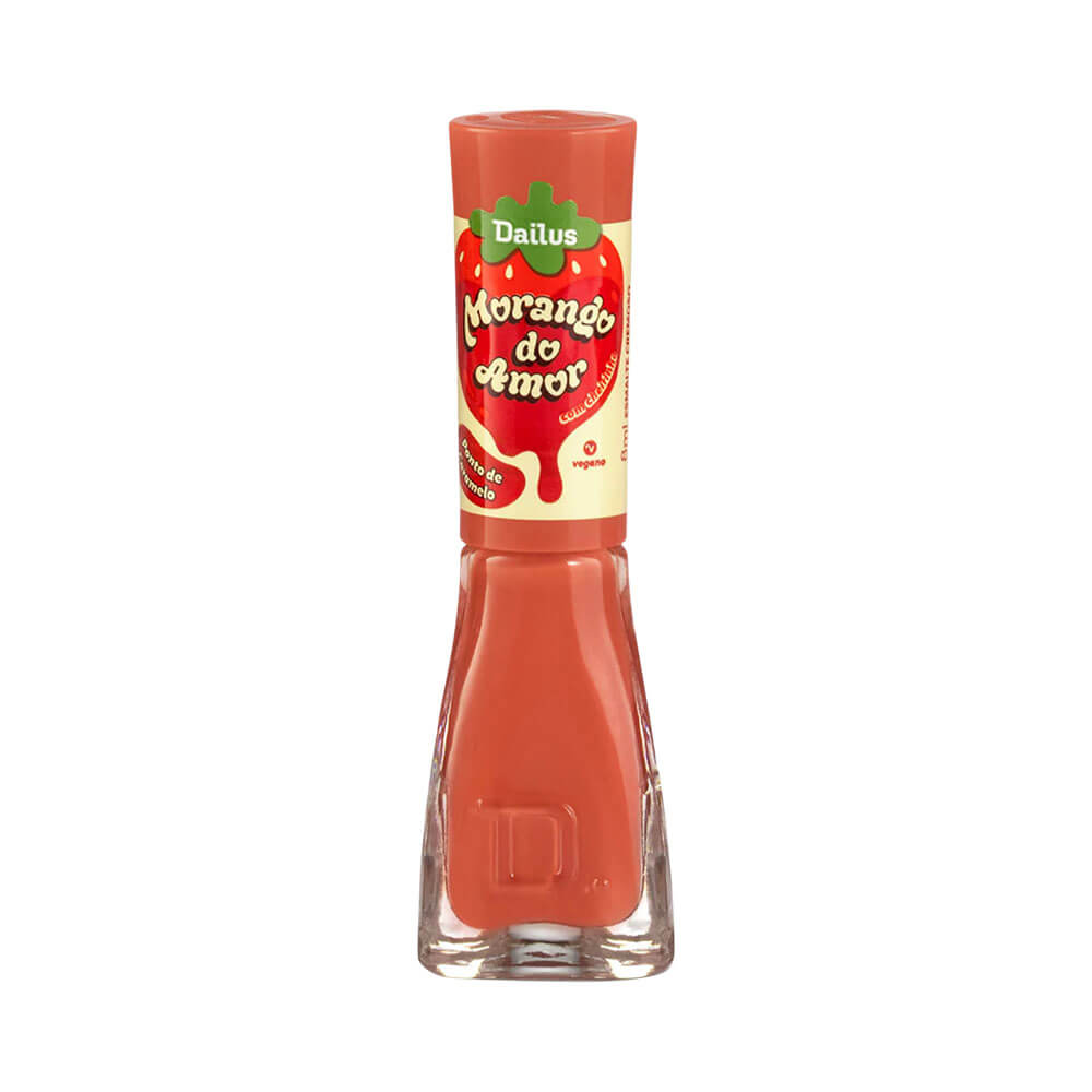 Frasco do esmalte Dailus Morango do Amor Ponto de Caramelo com tampa vermelha e cor caramelo avermelhado.