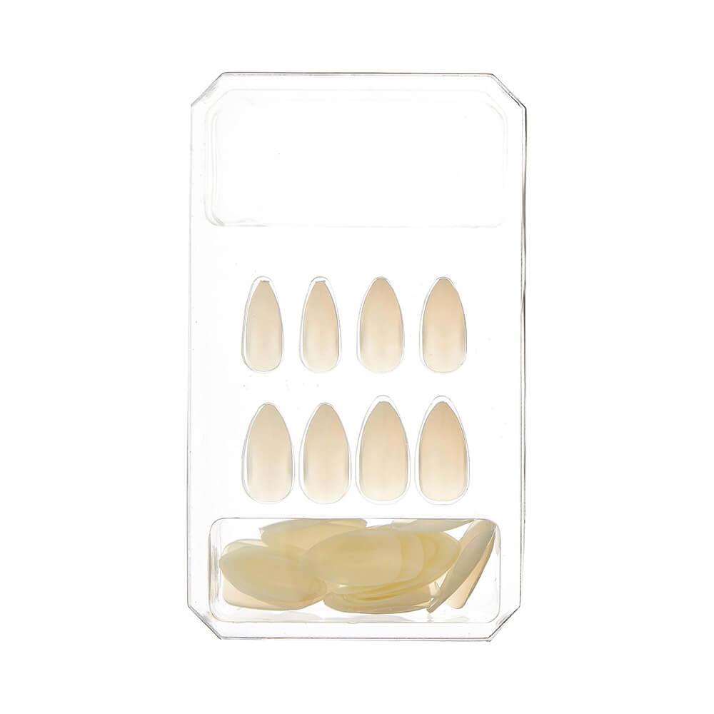 Unhas postiças Fhaces Stiletto Natural dispostas em bandeja mostrando formato e acabamento