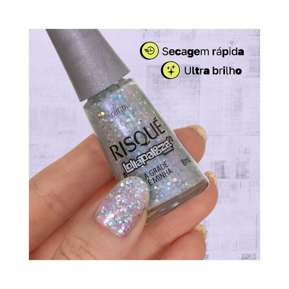 Esmalte Risqué Lollapalooza Brasil A Grade é Minha em destaque com glitter prata holográfico