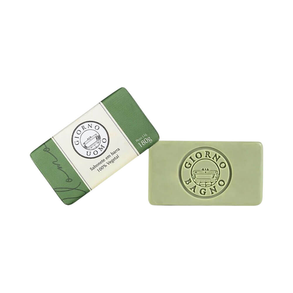 Sabonete Giorno Bagno Uomo Verde 180g fora da embalagem com logo em relevo
