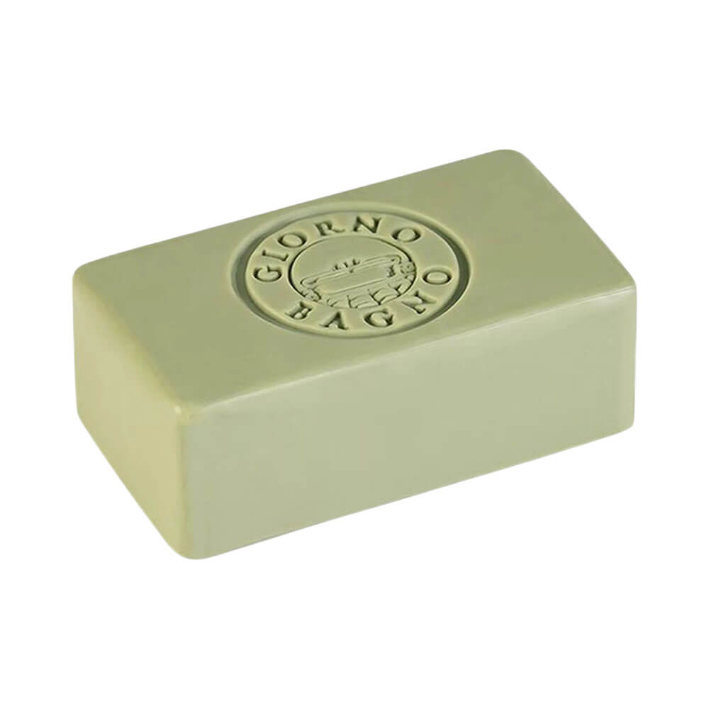 Sabonete Giorno Bagno Uomo Verde 180g em barra verde claro com logo em relevo