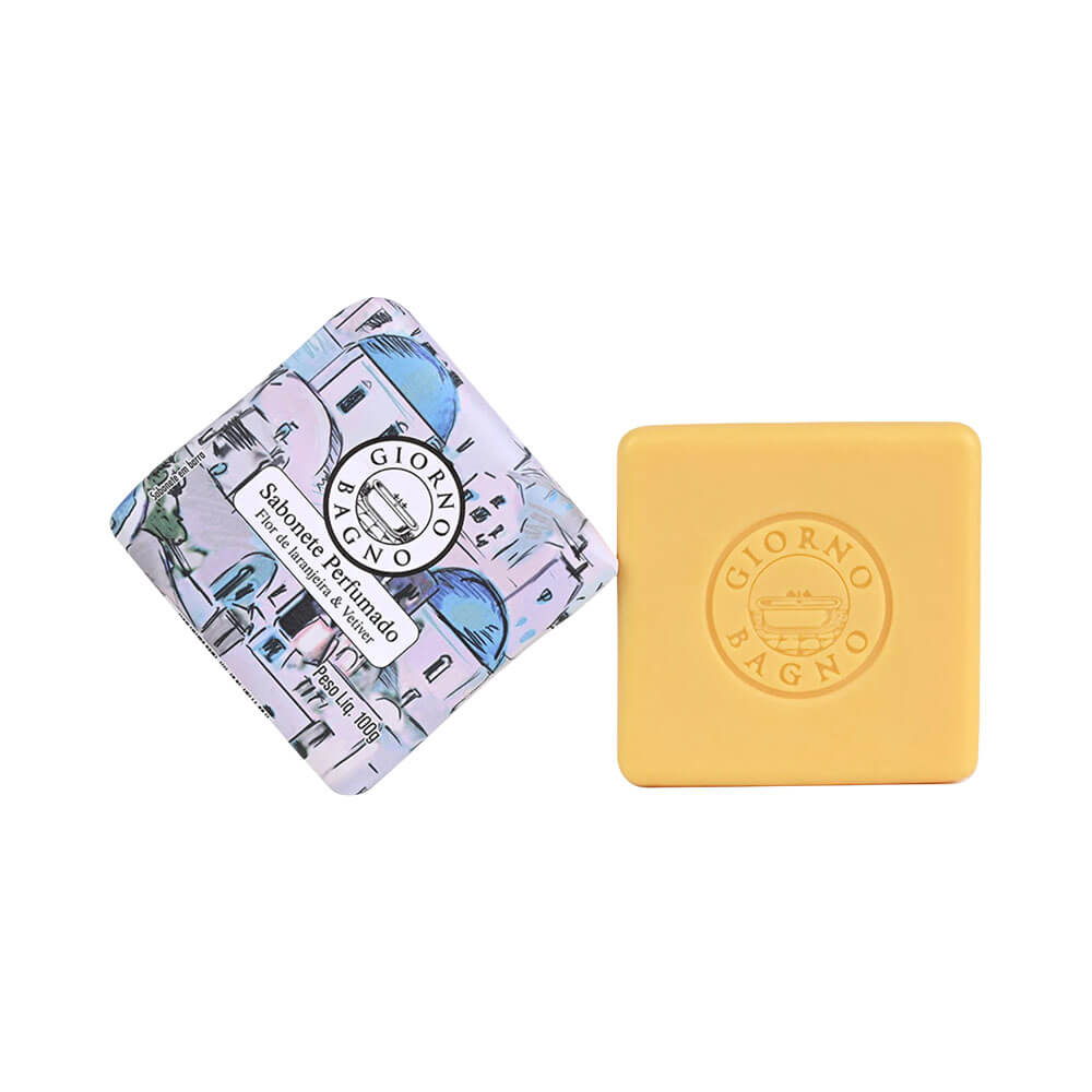 Sabonete Giorno Bagno Flor de Laranjeira e Vetiver 100g sabonete amarelo quadrado com selo da marca