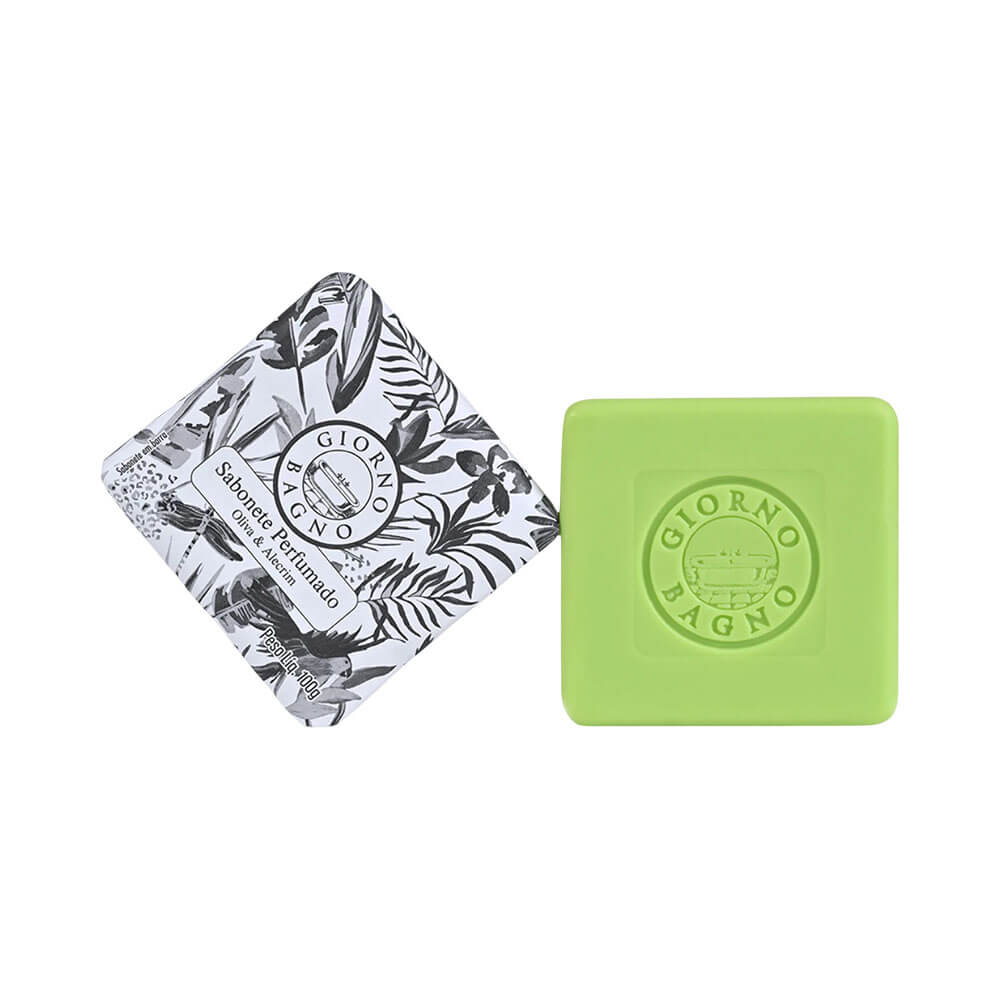 Sabonete Giorno Bagno Oliva e Alecrim 100g aberto ao lado do sabonete verde claro