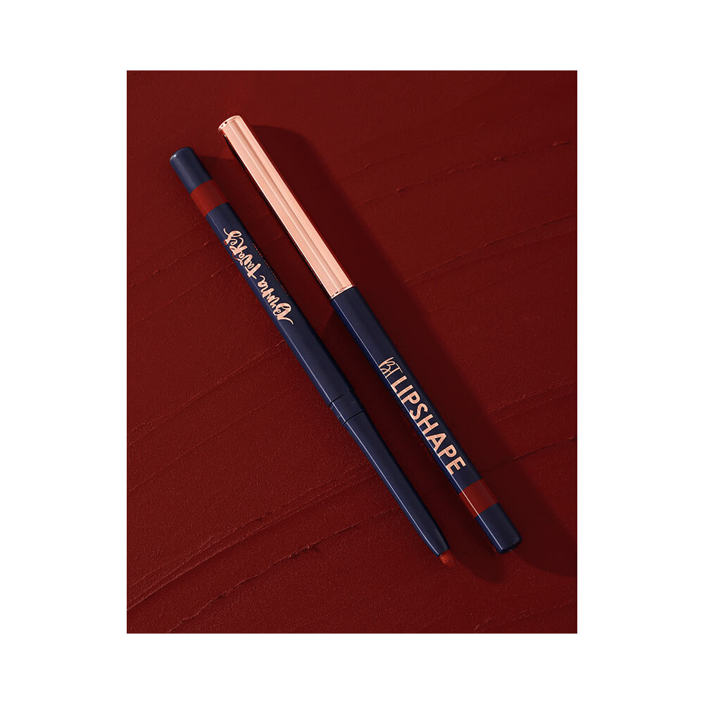 Duas lapiseiras labiais vermelhas mostrando design e textura