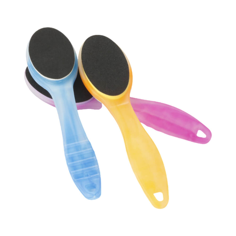 Imagem de três lixas para pedicure da marca Marilú, modelo Soft P/P Refil 1669, com cabos em plástico translúcido nas cores azul, amarelo e rosa.